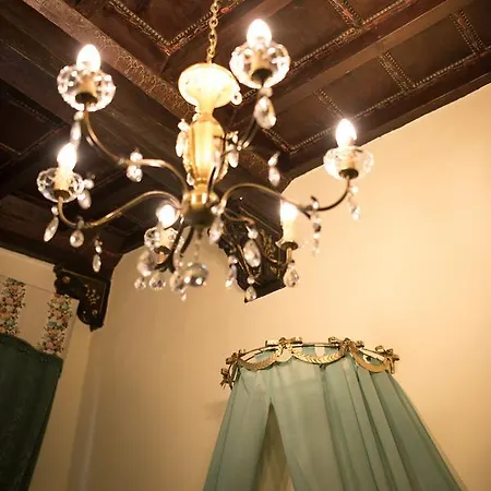 Bed & Breakfast All'ombra Della Torre Siena