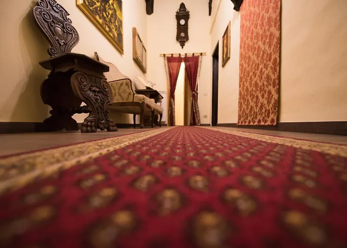 All'ombra Della Torre Only Bed & Breakfast Siena