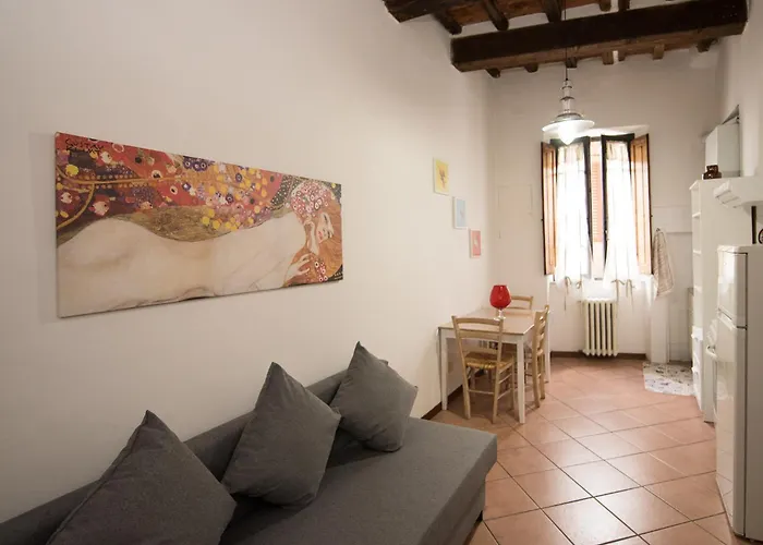 Bed & Breakfast All'ombra Della Torre Only Siena