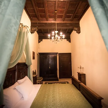 Bed & Breakfast All'ombra Della Torre Only 3*