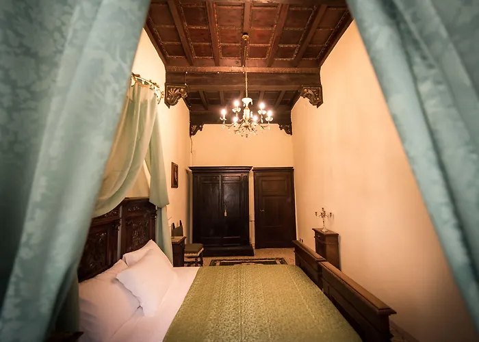 Oda ve Kahvaltı All'ombra Della Torre Only 3*