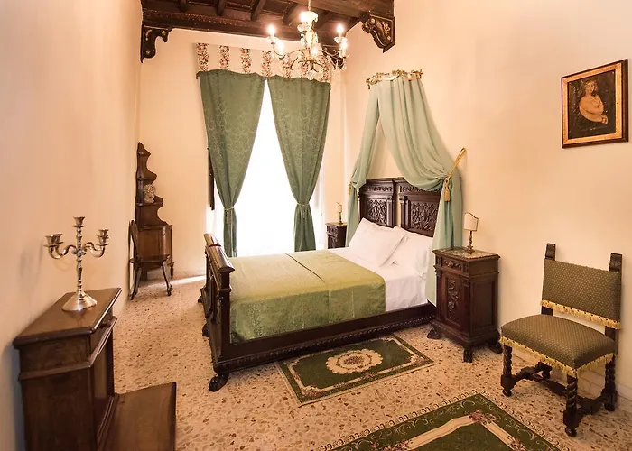 All'ombra Della Torre Only 锡耶纳