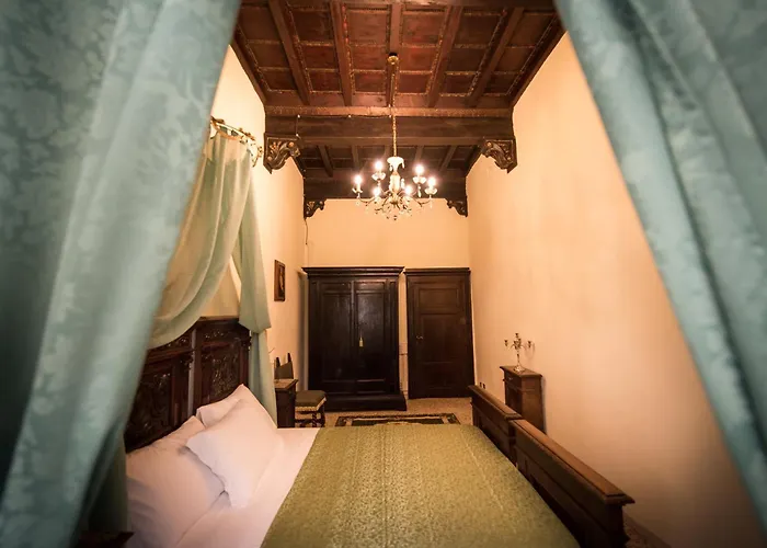 All'ombra Della Torre Only 3*